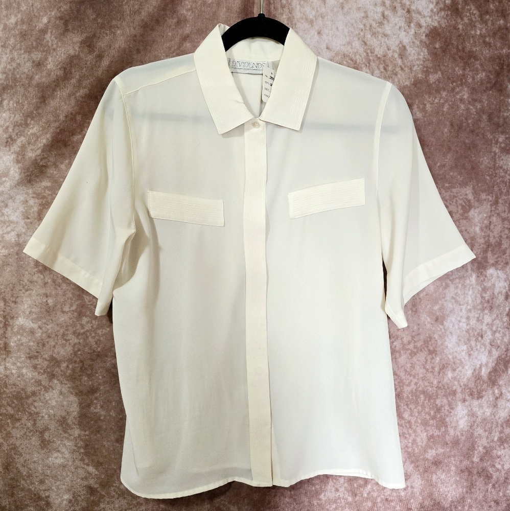 DIVIDENDS Women's Size 10 Cream Short Sleeve Flowy Concealed Buttons Shirt